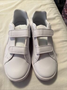 Nike Kids White Velcro Sneakers